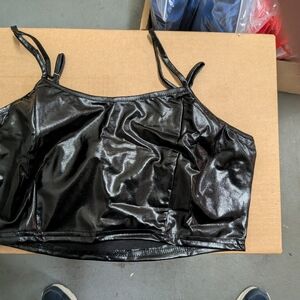 New Women's M Black Crop Top